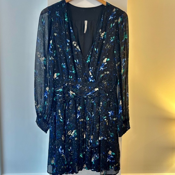 Anthropologie Ruched Mini Floral Dress - Blue Motif - Full Lined - Medium - Picture 3 of 10